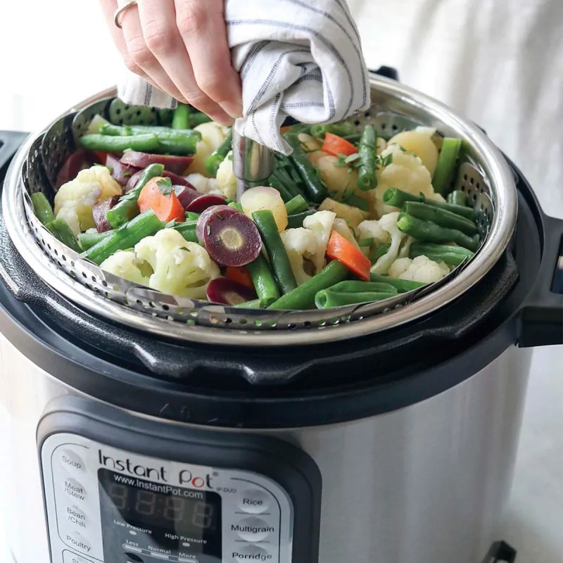 Πολυμάγειρας  Instant Pot Duo 8 113006101, 1200W, 7,6 l, 13 προγράμματα, Για 8-12 μερίδες, Λειτουργία ρύθμισης και λήξεως, Ασημί