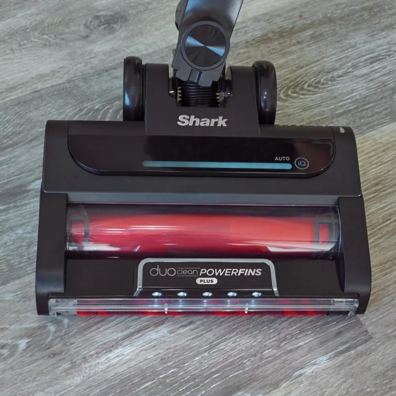 Όρθια ηλεκτρική σκούπα Shark IZ420EUT, 309W, Βραχίονας αποσπώμενος, 0.85 l, Αυτονομία 120 λεπτά, Clean Sense IQ, LED, PowerFins Plus, Γκρι