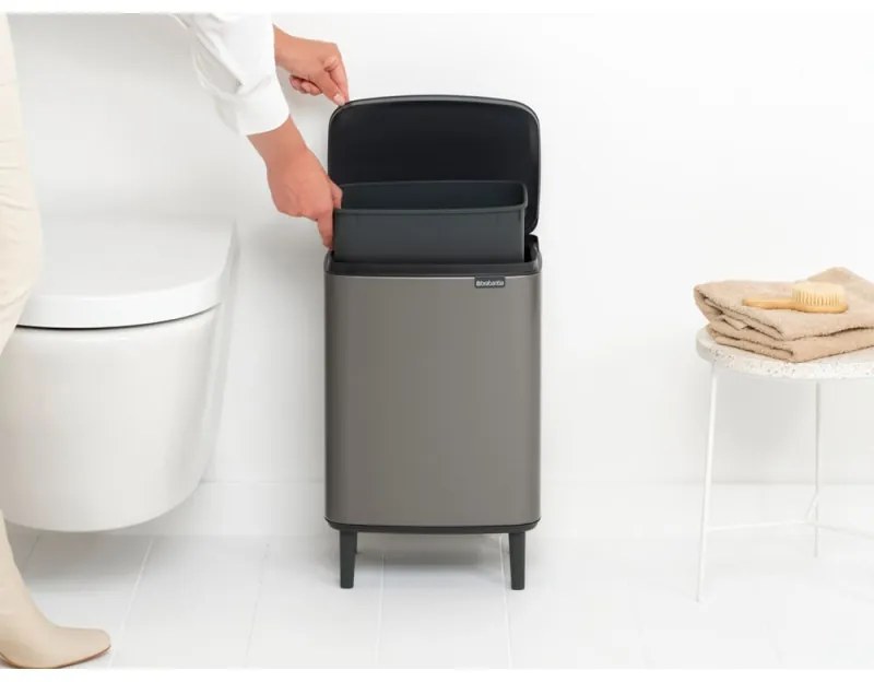 Κάδος απορριμμάτων Brabantia Bo Small Hi 12L, Ομαλό και αθόρυβο άνοιγμα, Αντιολισθητική βάση, Γκρι