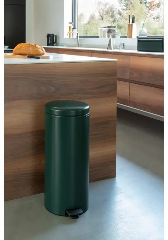 Κάδος με πεντάλ Brabantia NewIcon 1003210, 30 l, Εύκολο κλείσιμο, Αντιολισθητική βάση, Σκούρο πράσινο