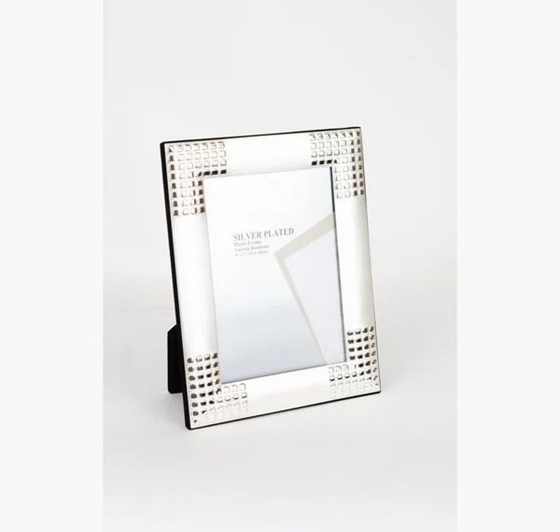 Κορνίζα Μεταλλική Επάργυρη 756-10023 10x15cm Silver Estheti Home Metal