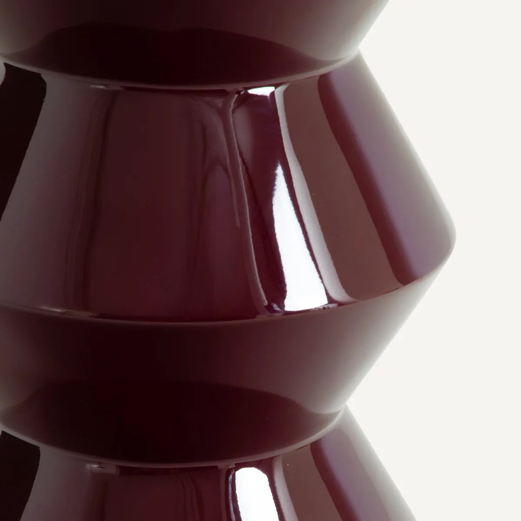 Σκαλιστό βοηθητικό τραπεζάκι με λακαριστό φινίρισμα, Talou