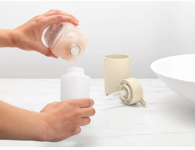 Δοσομετρητής υγρού σαπουνιού Brabantia ReNew 1006264, 250 ml, Αντιολισθητική βάση, Χωρίς σταγόνες, Μπεζ