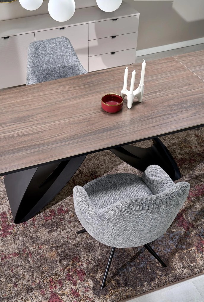 Επεκτεινόμενο τραπέζι Hila-Karudi