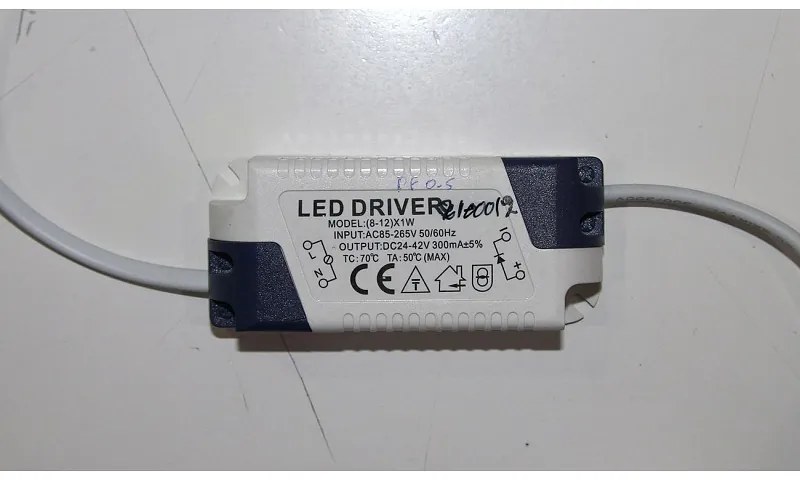 Adeleq Τροφοδοτικό Φωτιστικό Led 12W Output 32-42Vdc 300Ma Pf0.5 Φις Πλακέ 21-000012