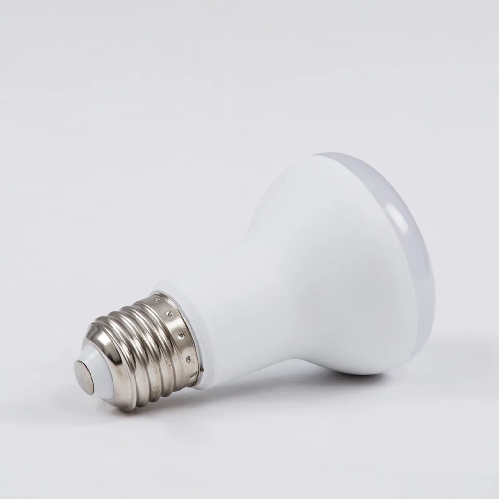 GloboStar® 60080 Λάμπα LED E27 R63 Σποτ 10W 940lm 120° AC 220-240V IP20 Φ6.3 x Υ10.4cm Θερμό Λευκό 2700K - 3 Years Warranty