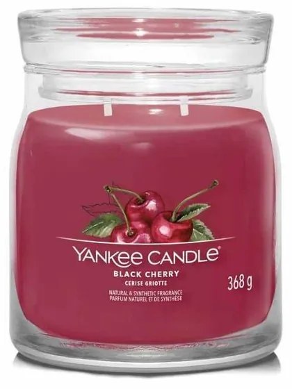 Αρωματικό Κερί Signature Black Cherry Medium 1701391E 9,3x11,4cm Fuchsia Yankee Candle