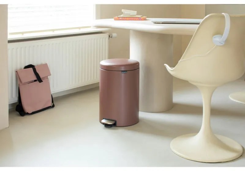 Κάδος με πεντάλ Brabantia NewIcon 1008849, 20 l, Ομαλό κλείσιμο, Αντιολισθητική βάση, Σατινέ φινίρισμα, Καφέ