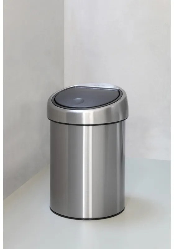 Κάδος Brabantia Touch Bin 647217, 3 L, Ομαλό και αθόρυβο άνοιγμα, Επιτοίχια τοποθέτηση, Ανθεκτικός στα δακτυλικά αποτυπώματα, Inox