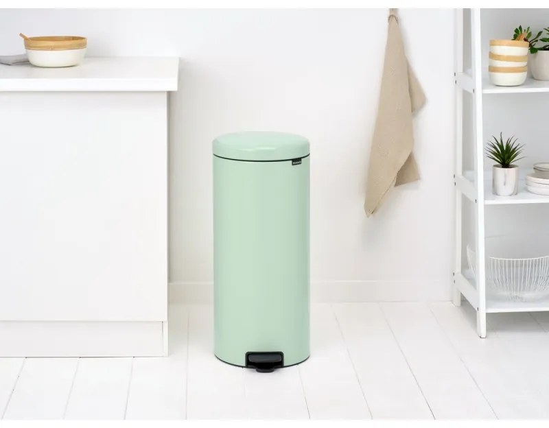 Κάδος με πεντάλ Brabantia NewIcon 1008851, 30 l, Εύκολο κλείσιμο, Αντιολισθητική βάση, Ανοιχτό πράσινο