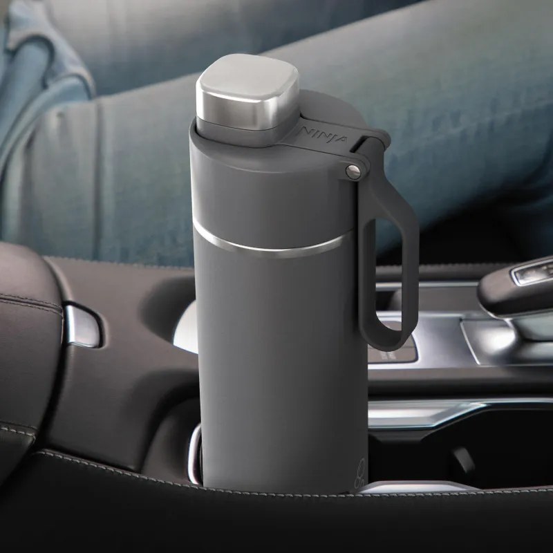 Thermos Ninja DW2401EUUKGY, 700 ml, Κατάλληλο για ανθρακούχα ποτά, Τριπλή μόνωση, Χωρίς BPA, Ζεστό έως 8 ώρες, Κρύο έως 24 ώρες, Γκρι