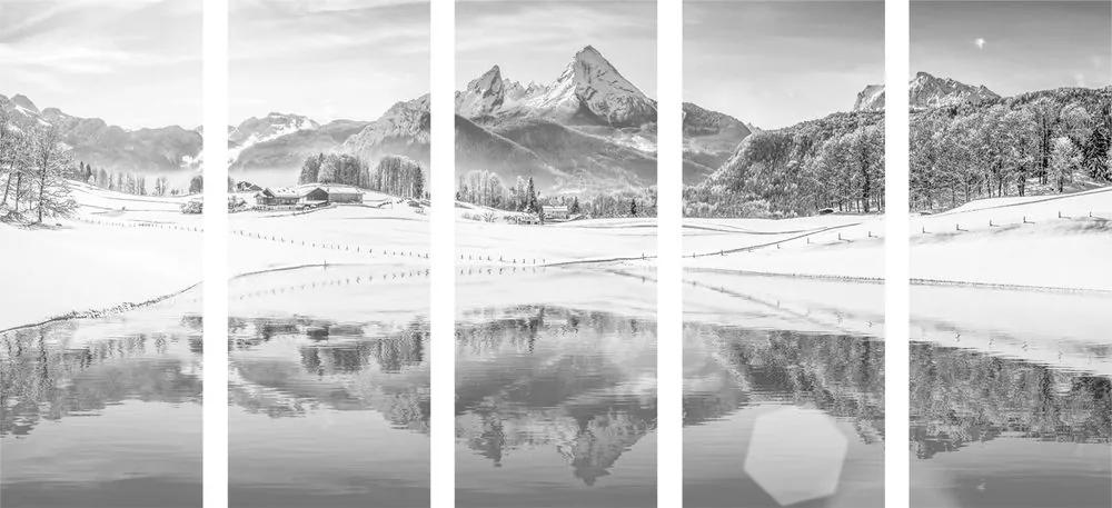 Εικόνα 5 τμημάτων χιονισμένο τοπίο στις Άλπεις σε ασπρόμαυρο