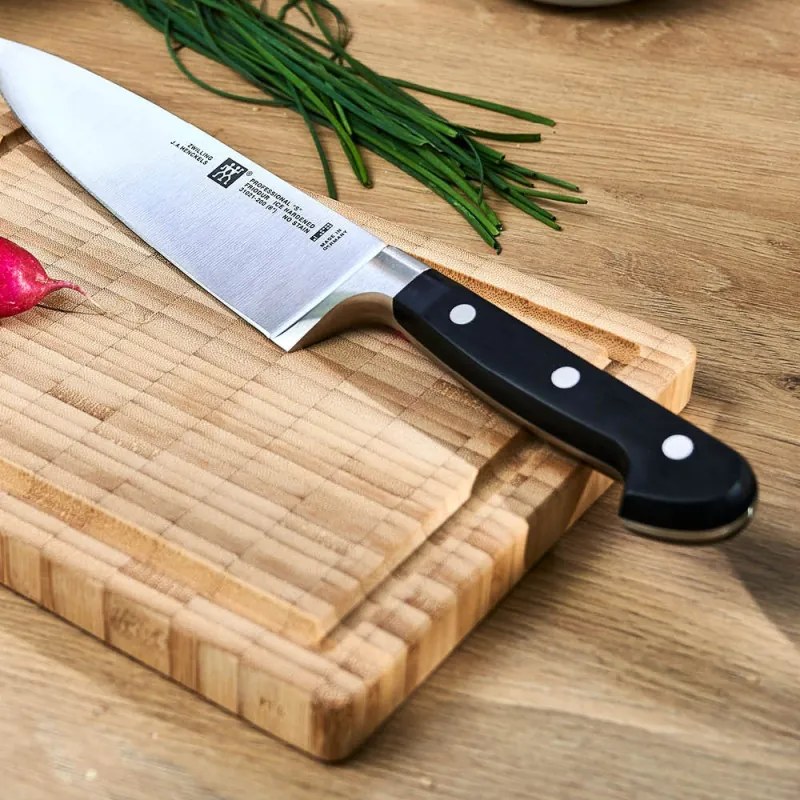 Zwilling Professional Chef's Knife S 31021201, 20cm, Ανοξείδωτο ατσάλι 18/10, σφυρηλατημένες λεπίδες Sigmaforge, σκλήρυνση πάγου Friodur, Ασημί/Μαύρο