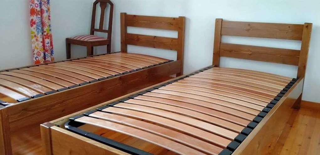 Ξύλινη Βάση - Υπόστρωμα Νο2 με κεφαλάρι  για στρώμα 90χ190 μονό με επιλογές χρωμάτων