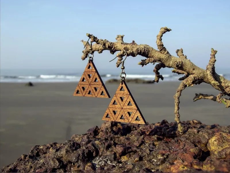 Σετ των 3 Intra απο ξύλο plywood 3mm-4mm πάχος - Ξύλινα σκουλαρίκια Sierpinski Triangle Fractal Δίασταση 3x3 cm Intraeaxys-p7yrm05o