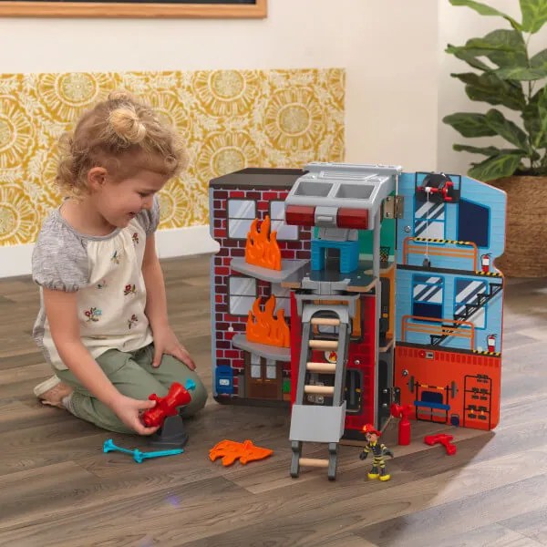 Πυροσβεστικό  2-in-1 Transforming Fire Truck Play Set