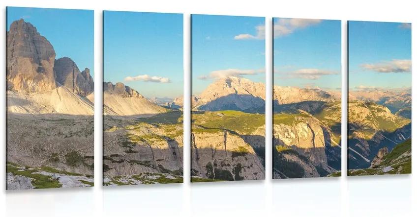 Εικόνα 5 μερών όμορφη θέα από τα βουνά
