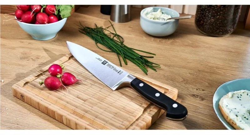 Zwilling Professional Chef's Knife S 31021201, 20cm, Ανοξείδωτο ατσάλι 18/10, σφυρηλατημένες λεπίδες Sigmaforge, σκλήρυνση πάγου Friodur, Ασημί/Μαύρο