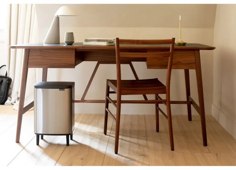 Κάδος Brabantia Bo Small Hi 1006650, 12 l, Ομαλό και αθόρυβο άνοιγμα, Αντιολισθητική βάση, Ανθεκτικό στα δακτυλικά αποτυπώματα, Inox