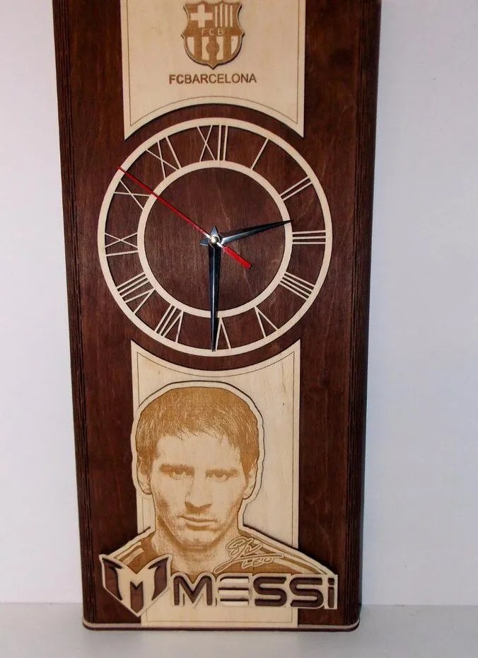 Intra απο ξύλο plywood 3mm-4mm πάχος – Χαραγμένο ξύλο κατακόρυφου ρολογιού τοίχου Lionel Messi 20x20 cm INTRAVECTRY-MY560992