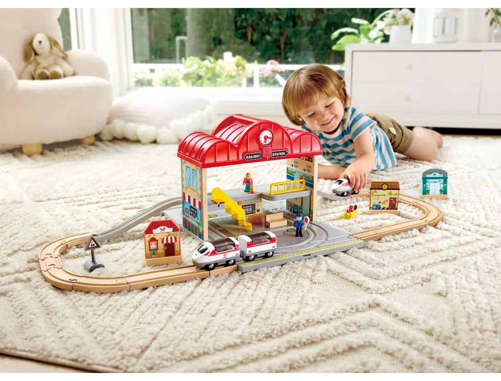 Hape Railway Ξύλινος Σιδηρόδρομος Train Station Set