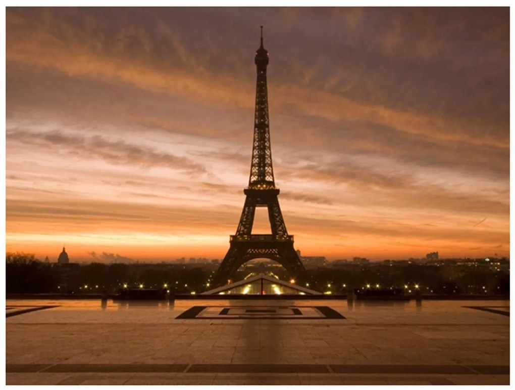 Φωτοταπετσαρία - Eiffel tower at dawn 200x154