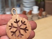 Intra απο ξύλο plywood 3mm-4mm πάχος – Χριστουγεννιάτικη διακόσμηση με νιφάδα χιονιού 25x25 cm INTRAVECTRY-MY543721