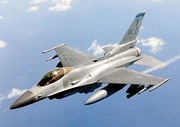 Φωτογραφία General Dynamics F-16 Falcon in flight, Stocktrek