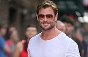 Φωτογραφία Chris Hemsworth, James Devaney