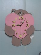 Intra απο ξύλο plywood 3mm-4mm πάχος - Ρολόι τοίχου Bear Heart Δίασταση 30x30 cm Intraeaxys-e1gk828o