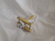 Χειροποίητο Ξύλινο Αεροπλάνο 10x6x10 KWood Art 3410 Αεροπλάνο Με Κίτρινα Φτερά