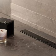 KARAG  CONFLUO PREMIUM Σιφόνι δαπέδου από μαύρο γυαλί Confluo FRAMELESS PESTAN 65cm KARAG-8600198348421