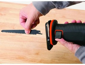 Παλινδρομικό πριόνι Black &amp; Decker BDCR18-QW 18 V 15 cm