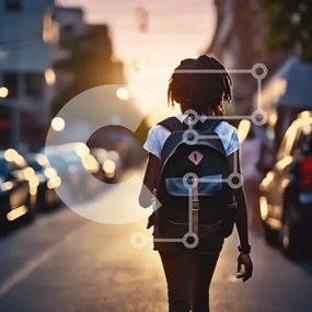 Intra Συλλεκτικό Ξύλινο Παζλ Plywood 4mm - Νεαρή γυναίκα που περπατά με το σακίδιο πλάτης Σε Ξύλινο Κουτί - Διαστάσεις Puzzle: 10x10 cm – 25 κομμάτια