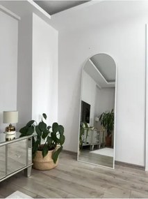 Stewehome Οβάλ καθρέφτης με μεταλλικό λευκό πλαίσιο και βάση Λευκό 180x60x1.5 cm