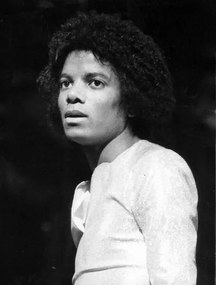 Φωτογραφία MICHAEL JACKSON on stage before The Jacksons first concert at The Rainbow Theatre