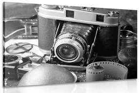 Εικόνα μιας παλιάς κάμερας σε ασπρόμαυρο