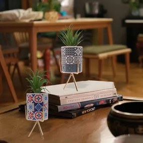 Τεχνητό Φυτό σε Κεραμικό Ethnic Γλαστράκι και Μεταλλική Βάση 8x25cm - Άσπρο