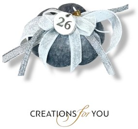 Κολοκύθα γκρι βελούδινη μικρή με ασημί λεπτομέρειες