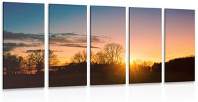 Εικόνα 5 μερών ενός όμορφου ηλιοβασιλέματος