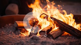 Intra Συλλεκτικό Ξύλινο Παζλ Plywood 4mm - Φωτιά τη νύχτα Σε Ξύλινο Κουτί - Διαστάσεις Puzzle: 10x10 cm – 25 κομμάτια