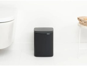 Κάδος απορριμμάτων Brabantia Bo Small 4L, Ομαλό και αθόρυβο άνοιγμα,Αντιολισθητική βάση, Μαύρο