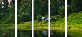 Εικόνα 5 μερών παραμυθένιων σπιτιών δίπλα στο ποτάμι