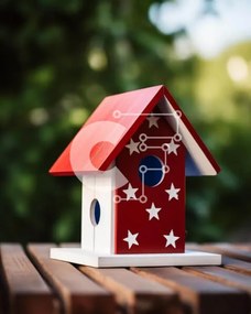 Intra Συλλεκτικό Ξύλινο Παζλ Plywood  4mm - Αμερικανική σημαία Birdhouse σε εξωτερικούς χώρους με πουλιά Σε Ξύλινο Κουτί - Διαστάσεις: 10x10 cm – 25 κομμάτια