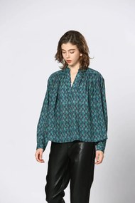 Μπλούζα με εκτυπωμένο σχέδιο και V λαιμό