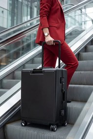 Stewehome Μεσαίου μεγέθους βαλίτσα από πολυκαρβονικό (Μεσαίο μέγεθος)