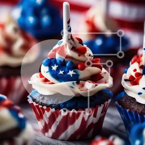Intra Συλλεκτικό Ξύλινο Παζλ Plywood 4mm - Πατριωτικά Cupcakes για τη γιορτή της 4ης Ιουλίου Σε Ξύλινο Κουτί - Διαστάσεις Puzzle: 10x10 cm – 25 κομμάτια