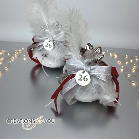 Κεραμικό ρόδι ασημί με κόκκινη και ασημί διακόσμηση