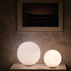 Φωτιστικό μπάλα επιτραπέζιο σε λευκό χρώμα για λάμπες με ντουί Ε27