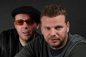 Φωτογραφία Close-up of The Chemical Brothers in, Lionel FLUSIN